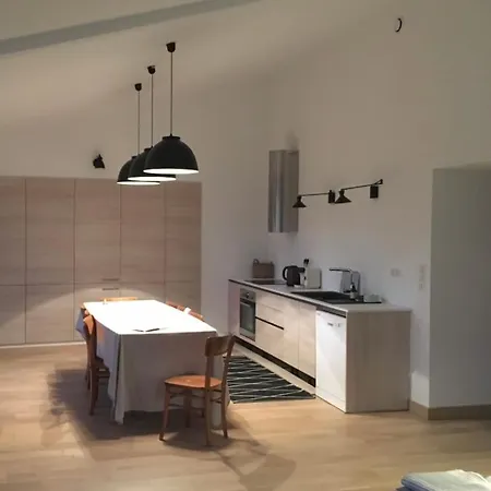 House In Re With Pool And Garden Дом отдыха *