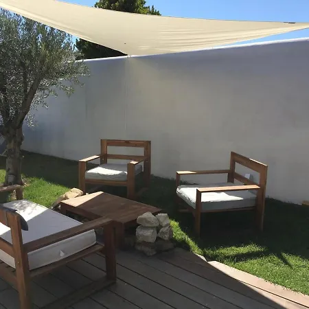 Дом отдыха House In Re With Pool And Garden Ла-Флот